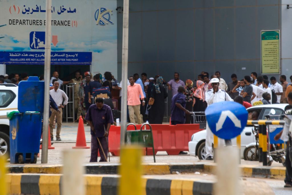 Sudan to reopen Khartoum airport for flights from Egypt, Turkey, UAE ...