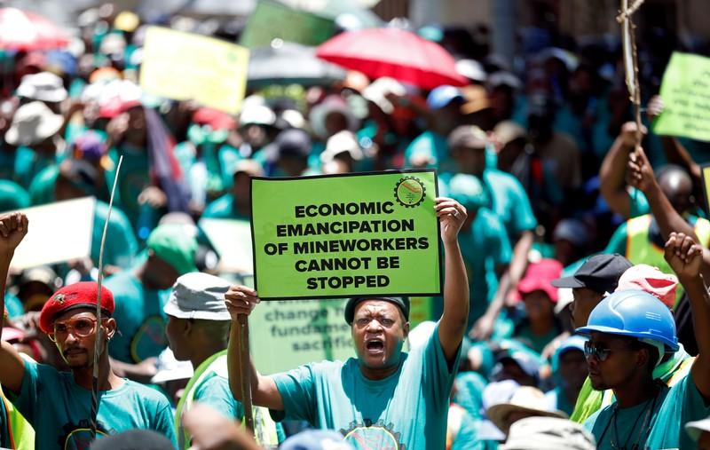 south-african-court-orders-miners-union-to-suspend-planned-industry